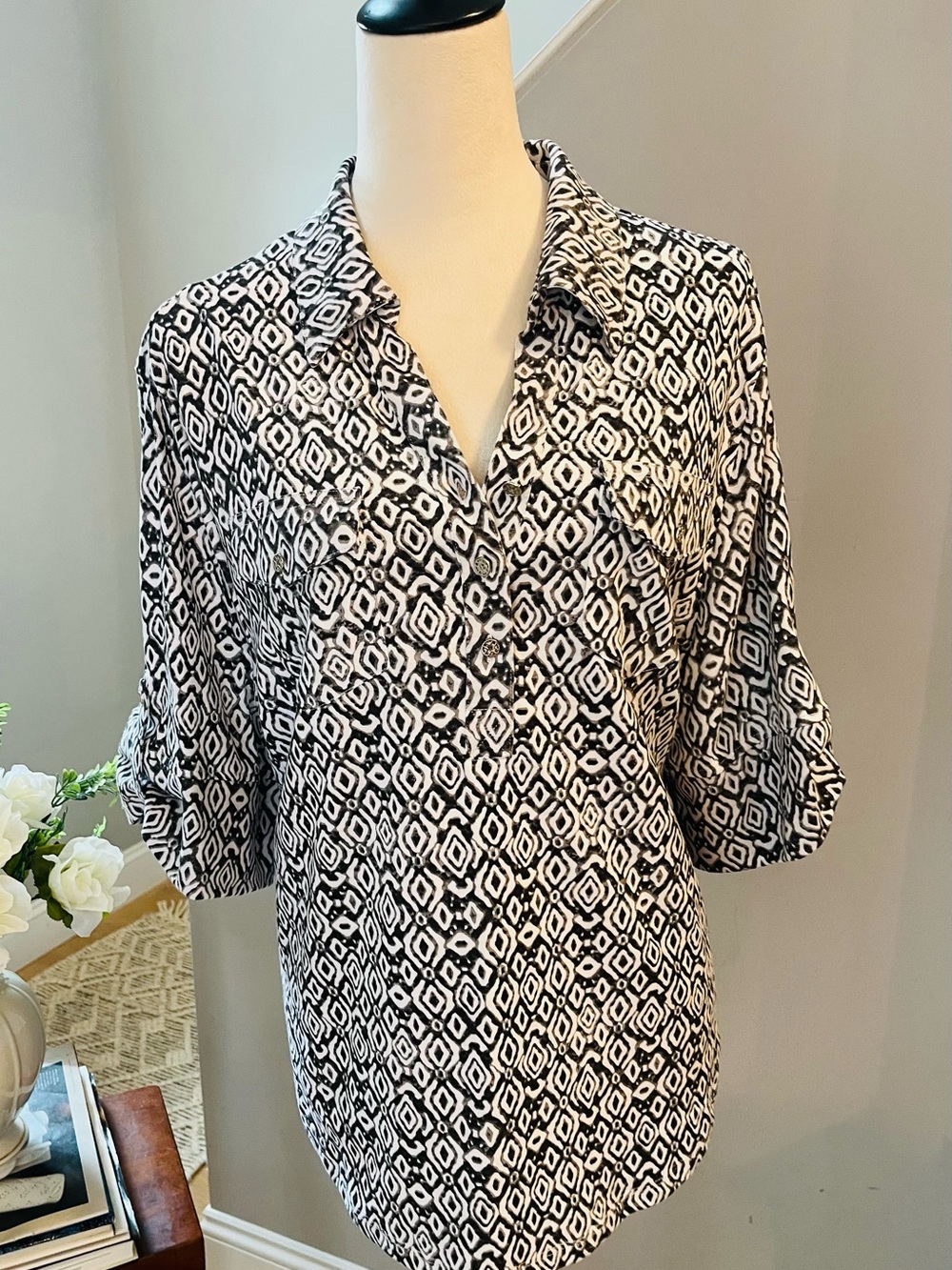 NWOT EMILY DANIALS Collared Knit Top Size 1X